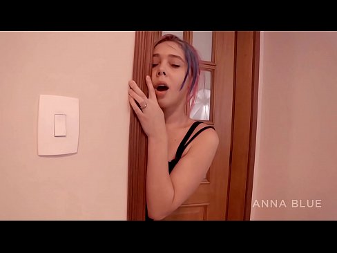 ❤️ Ik kaam werom op myn broer. Ik hie seks mei syn freondinne. lesbyske payback. ☑ Fucking video by wy ☑