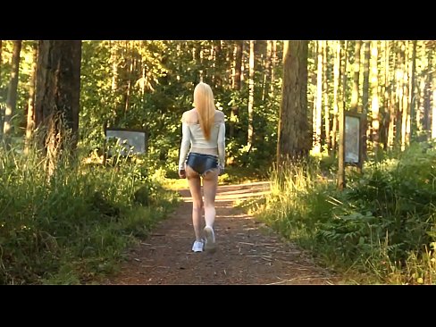 ❤️ Moaie frou beweecht stadich, net neaken video ☑ Fucking video  by wy ☑