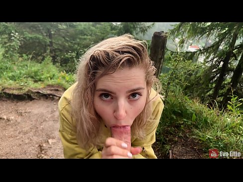❤️ Meisje slikket cum nei in iepenbiere blowjob - Eva Elfi ☑ Fucking video by wy ☑