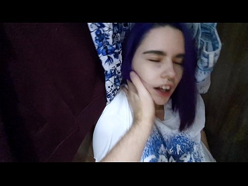 ❤️ Fûn myn suster yn 'e kast en holp har cum ☑ Fucking video by wy ☑