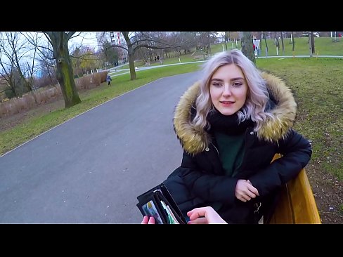 ❤️ Swallows in frjemdling syn hot cum foar jild - blowjob yn it park troch Eva Elfie ☑ Fucking video by wy ☑